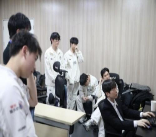 不敌NIP后IG发布赛后返图：咱们会尽全力掌握最终的时机