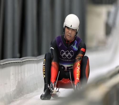 “冰上F1”的隐秘：听雪橇运动员讲怎么“巧用力”