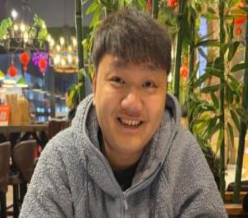 管泽元共享相片：与Yagao聚餐吃夜宵，Yagao胖了不少